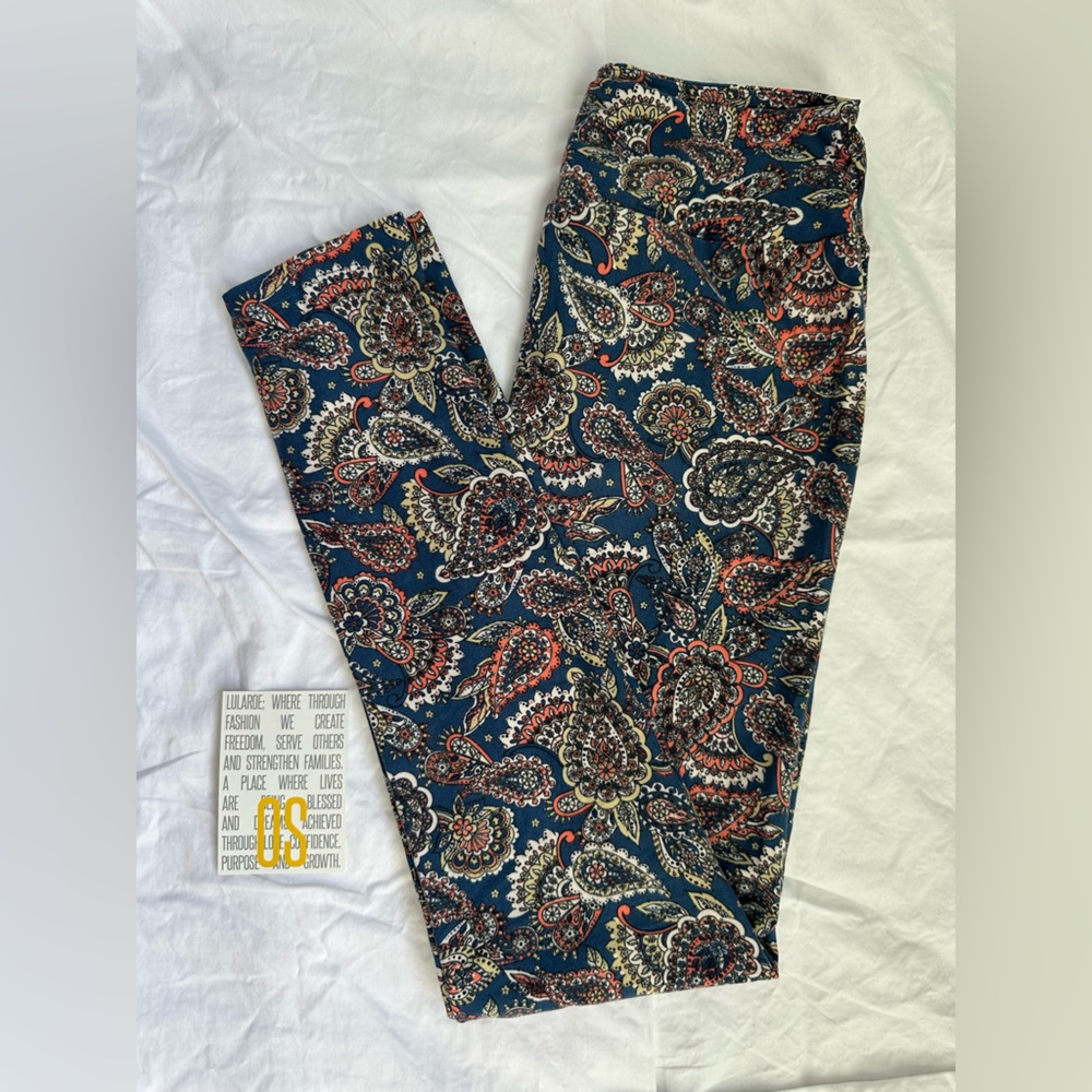 LuLaRoe One Size Leggings - Blue Paisley